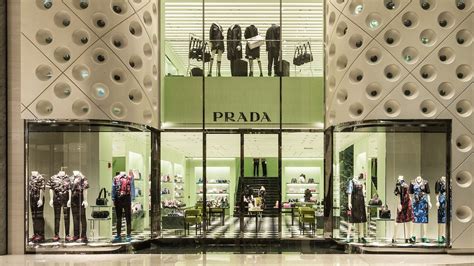 prada near me store locator.